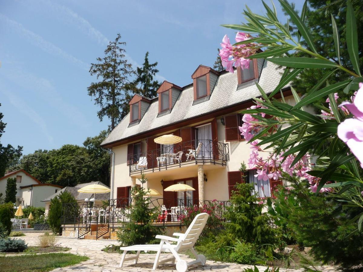 Balaton Art Guesthouse Balatonszemes Exterior photo