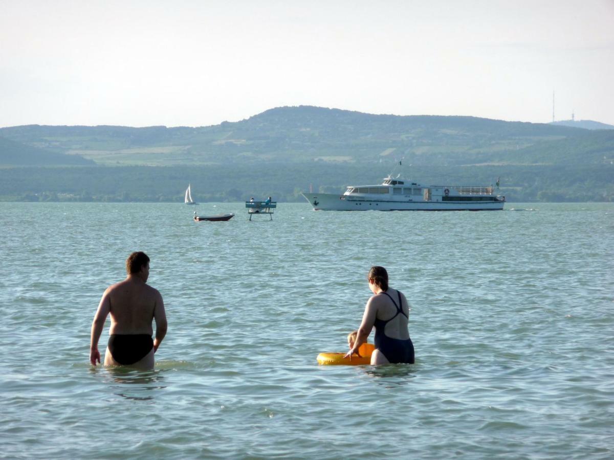 Balaton Art Guesthouse Balatonszemes Exterior photo